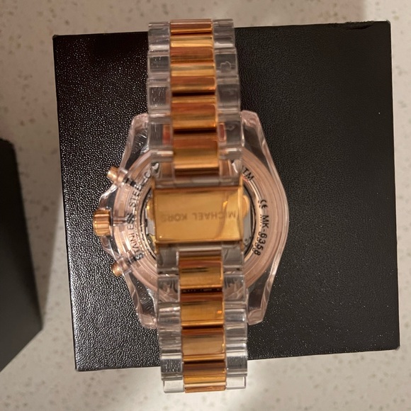 MK WATCH